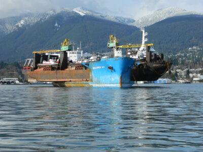 SEASPAN JUNK - With a vessel on the north american westcoast, dockwise was looking for anything to load for the far east. We loaded several old pieces of seaspan equipment in vancouver harbour for delivery to chinese ship breaking yards.